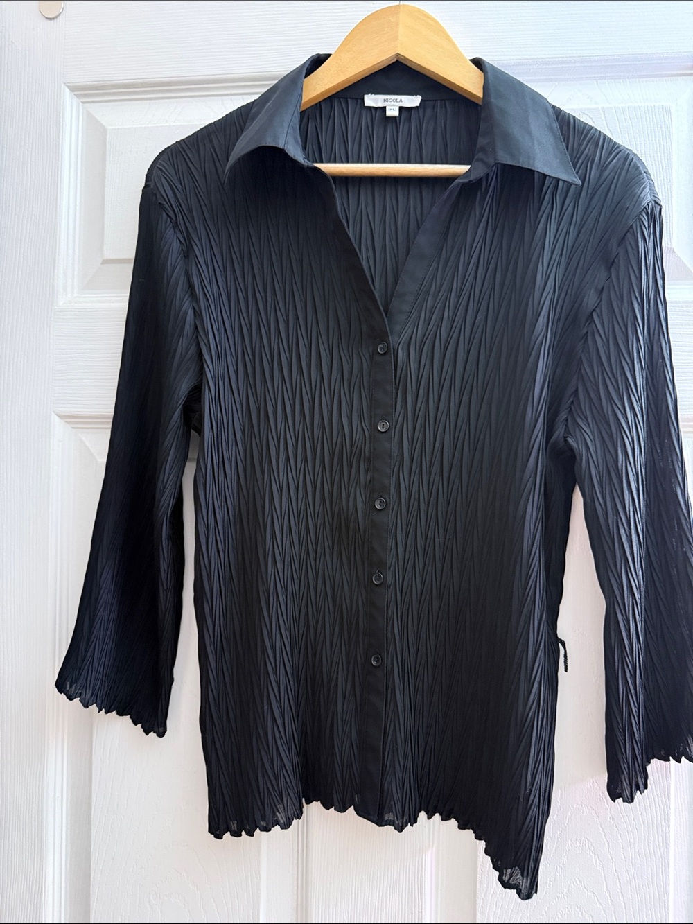 NICOLA Black Pleated Button-Front Women's Shirt